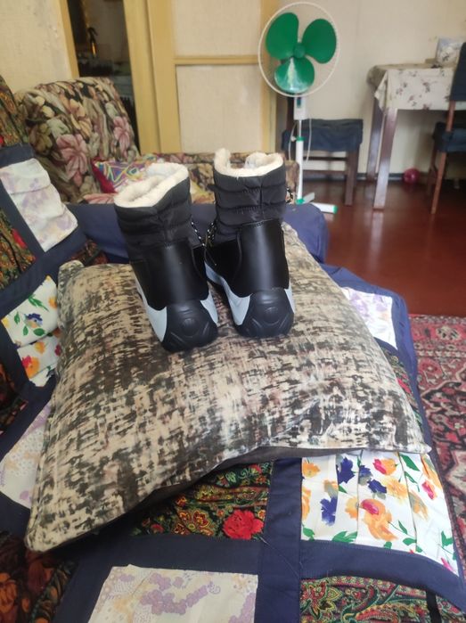 Ботинки женские зимние размер 39