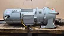 Motoreduktor Siemens 0,37kW  230/400V przekładnia 1/30 z hamulcem