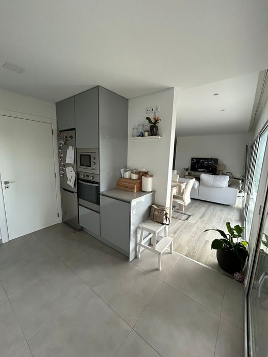 Apartamento T2 com vista desafogada