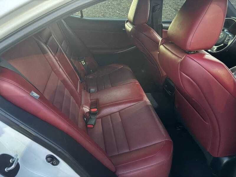 2016 Lexus IS 300
