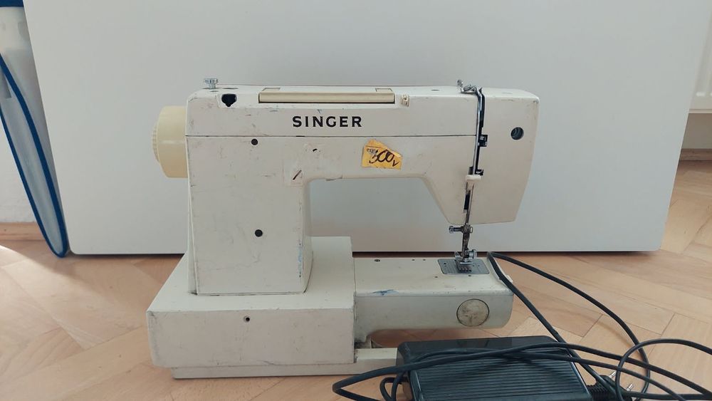 Maszyna do szycia Singer 5525