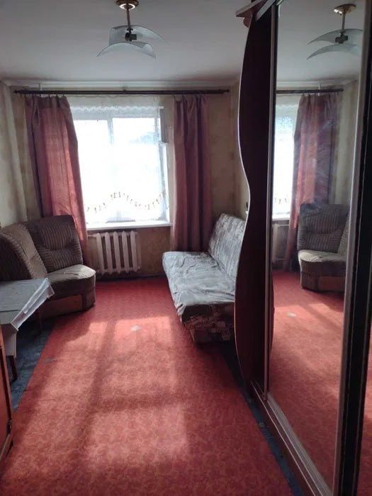 Продаж КіМНАТИ в ГУРТОЖИТКУ, КОМАРОВА (район парку ЖОВТНЕВОГО), 21 м2!