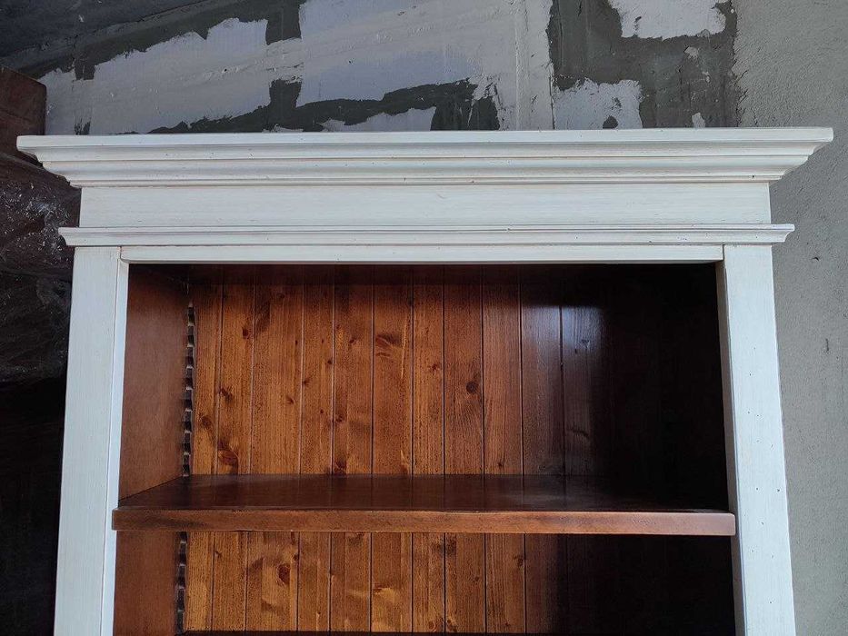 Шафа, книжкововий стелаж, вітрина з масиву дерева, фігурне різьблення