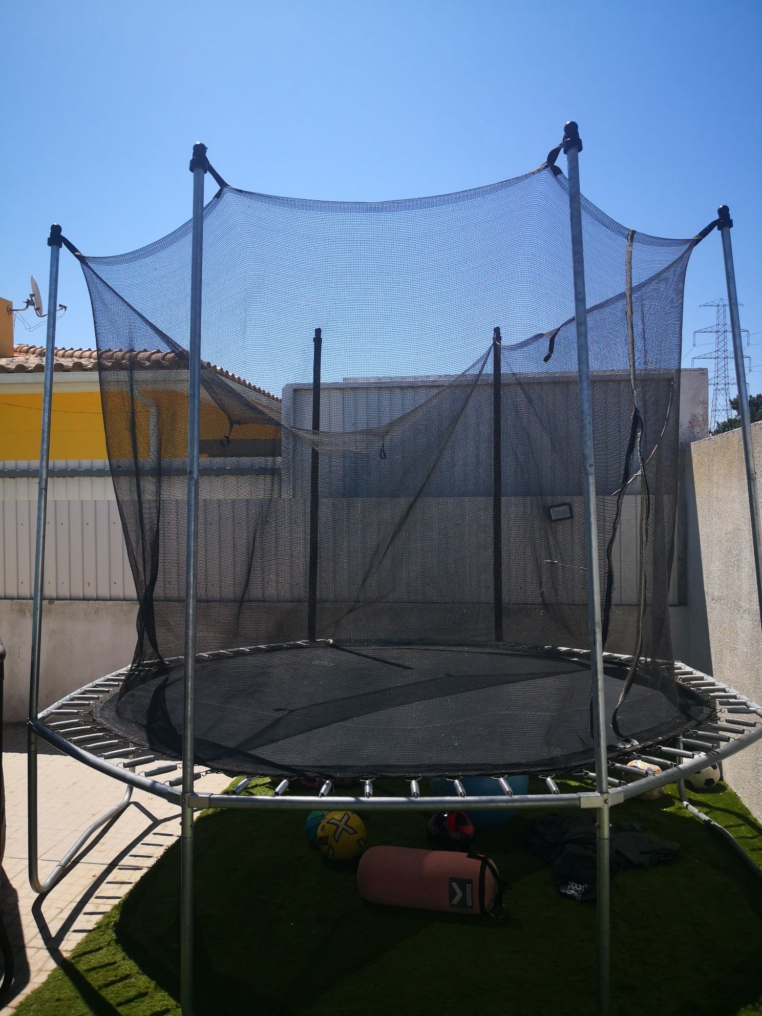 Trampolim 300 com rede