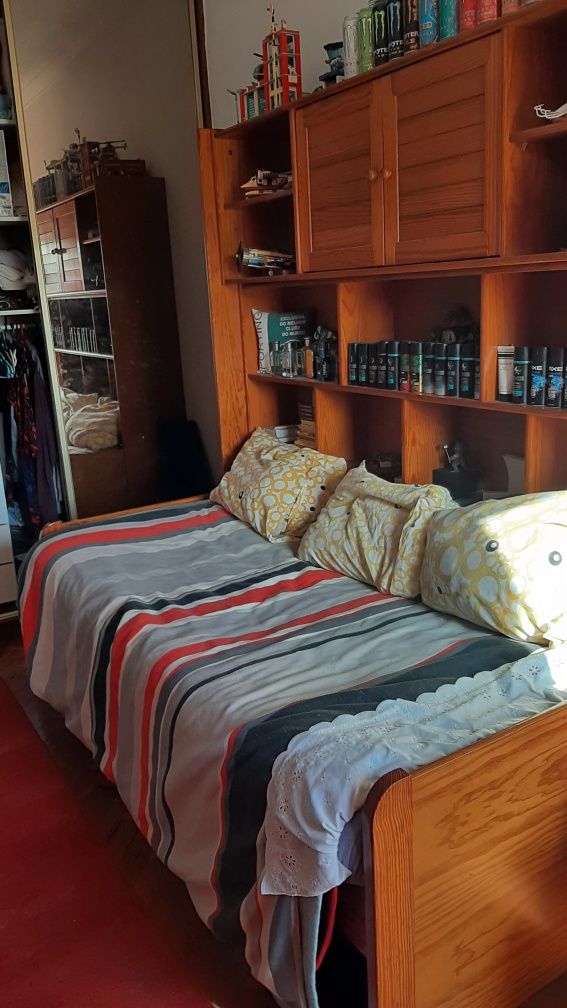 Conjunto de cama+ secretária