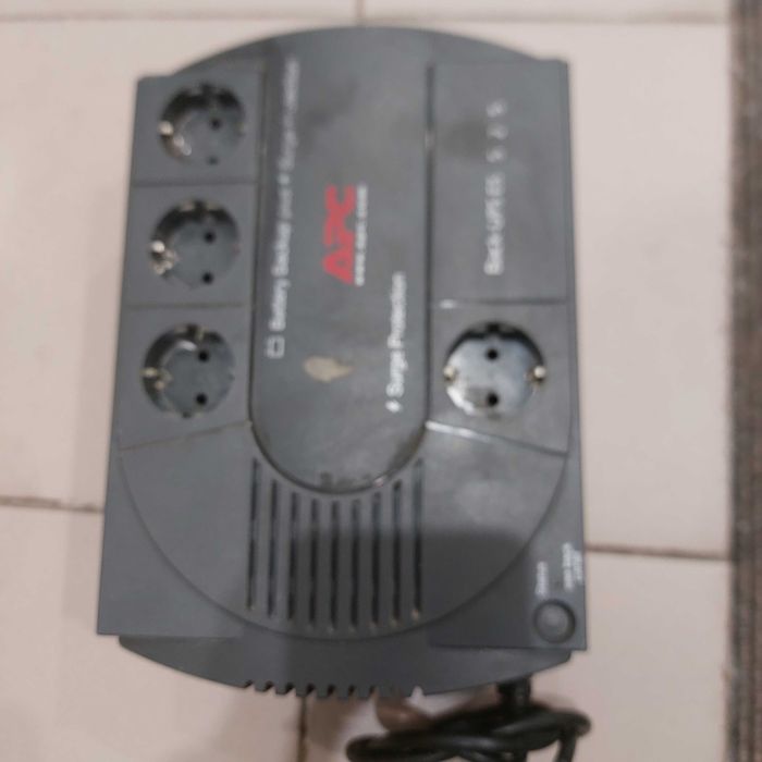 UPS Безперебійник