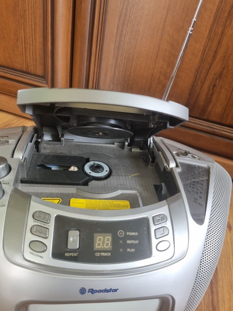 Roadstar mały telewizor radio CD 3 w 1