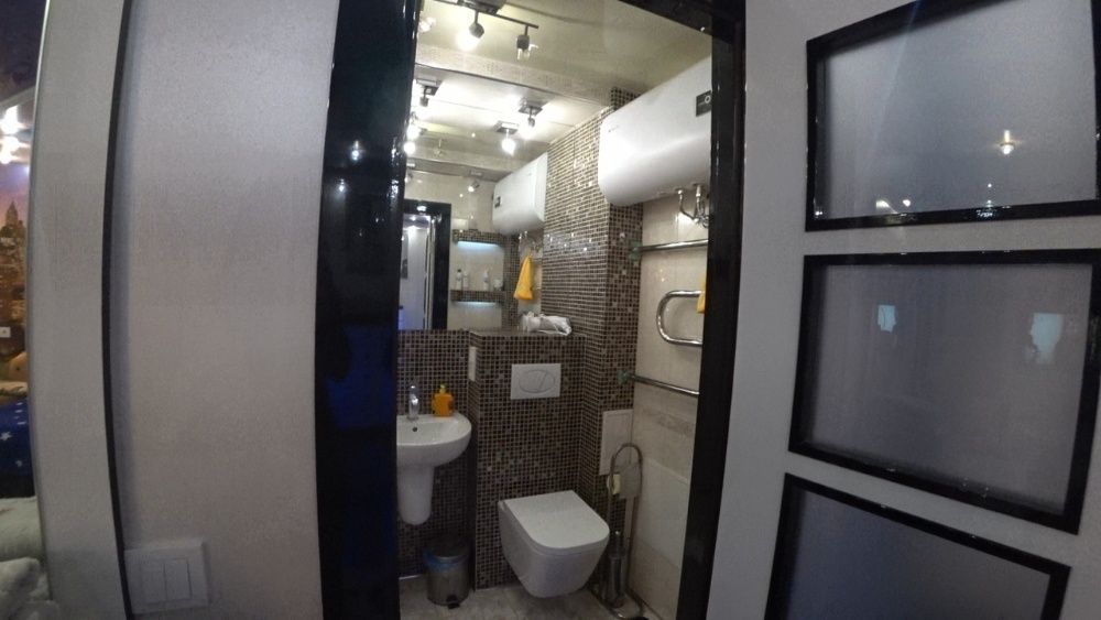 Здам на вул. Каштановій 2+1+1 і є біля метро Політехнічний інститут-4-555.biz.ua