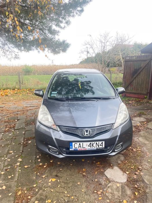 Honda Jazz Trzeci właściciel, stan b. dobry, nowy akumulator, dwa komplety kół