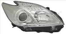 Toyota Prius 09-16 Reflektor/Lampa przód prawy . /H11/HB3