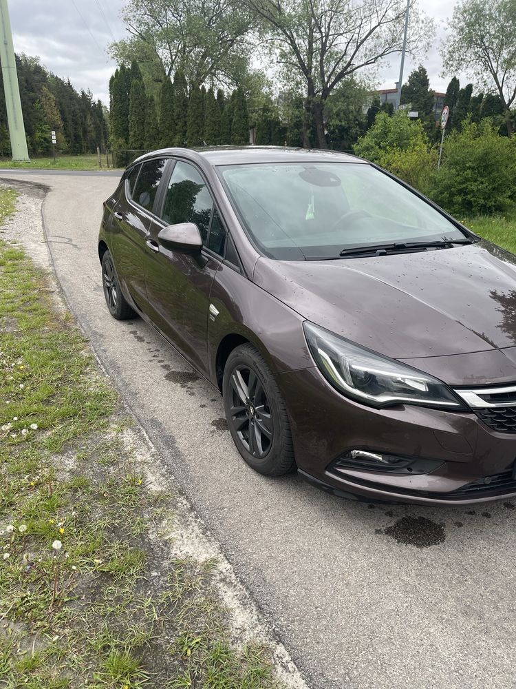 Opel astra k . 2019 rok diesel
