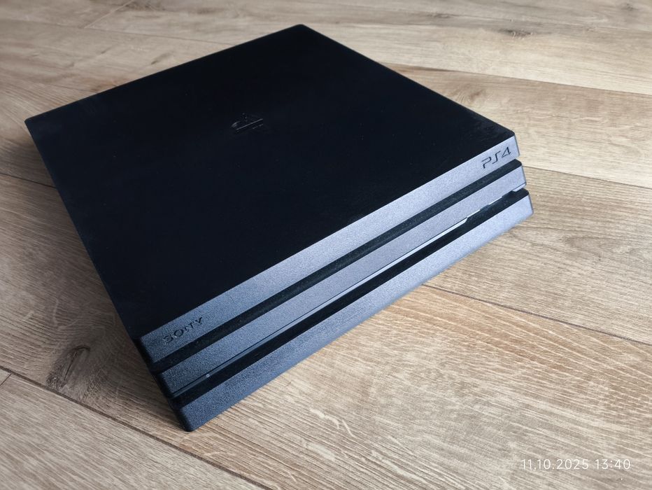 Konsola PS4 pro 1TB ssd gwarancja
