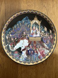 Вінтаж: тарілки колекція  Королівства Таїланд