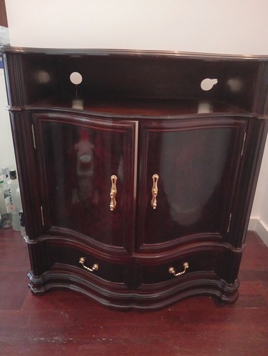 Móvel TV e Bar Mogno