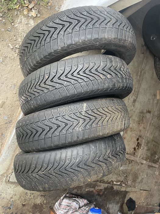 Шини зима R15.             .