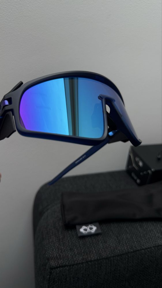 Nowe okulary OAKLEY Latch Panel - 100% oryginał