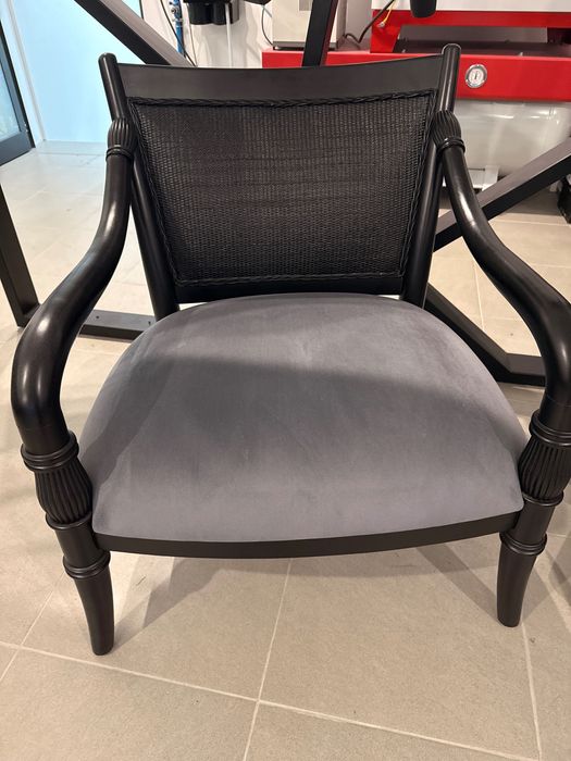 Cadeirão de madeira