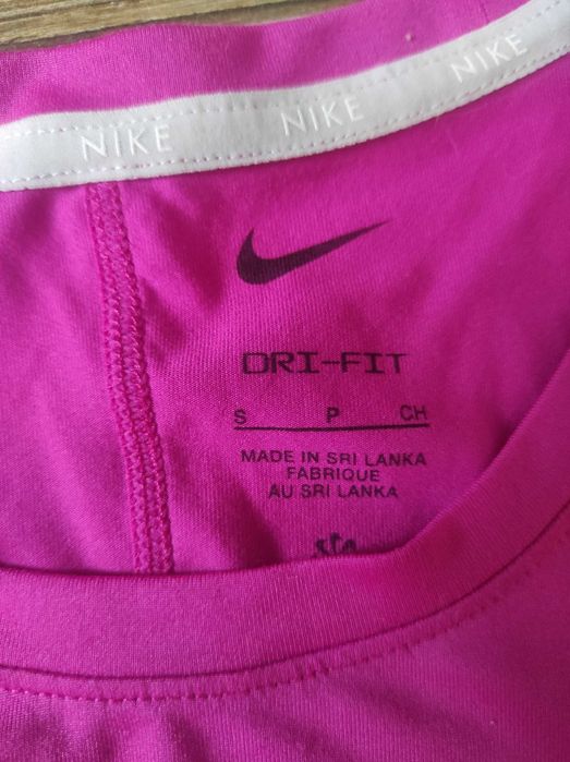 Футболка nike жіноча