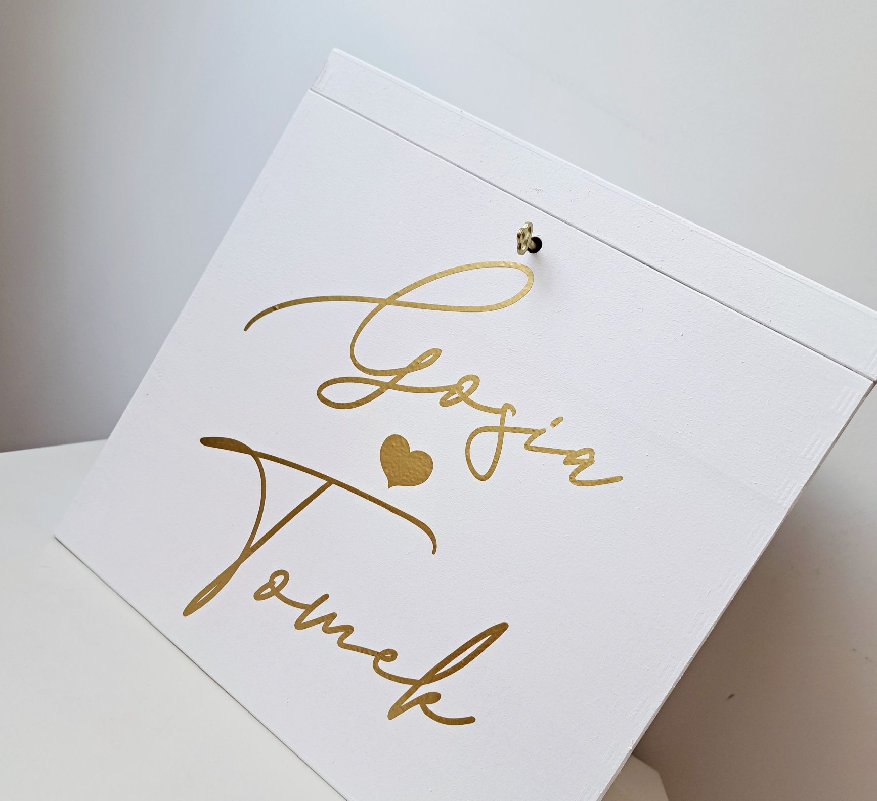 Duże Białe pudełko na koperty personalizacja złoty napis ślub wesele