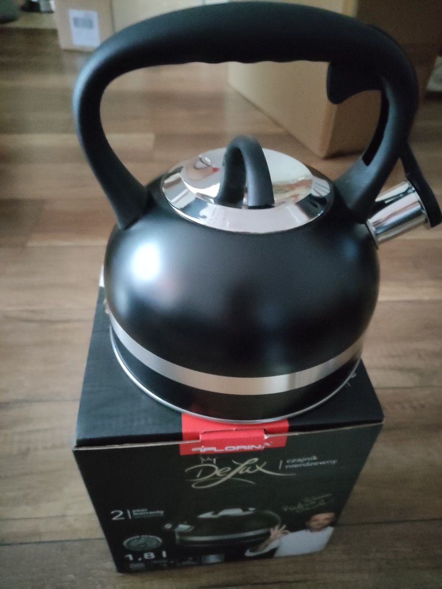 Czajnik de lux czarny 2.8 l