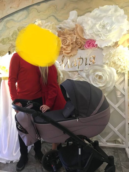 Коляска в чудовому стані .