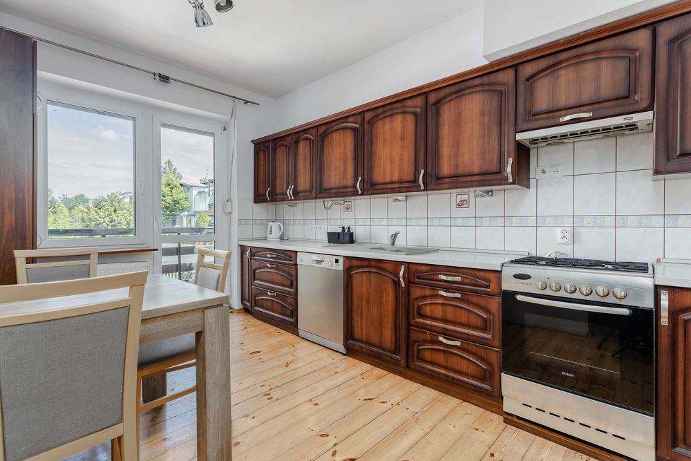 Nieruchomość warta Twojej uwagi-7pokoi,garaż, ogród