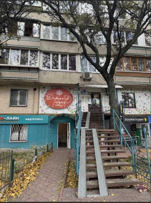 Продаж приміщення під магазин, офіс, салон. Васильківська, 8 - 61 кв.м