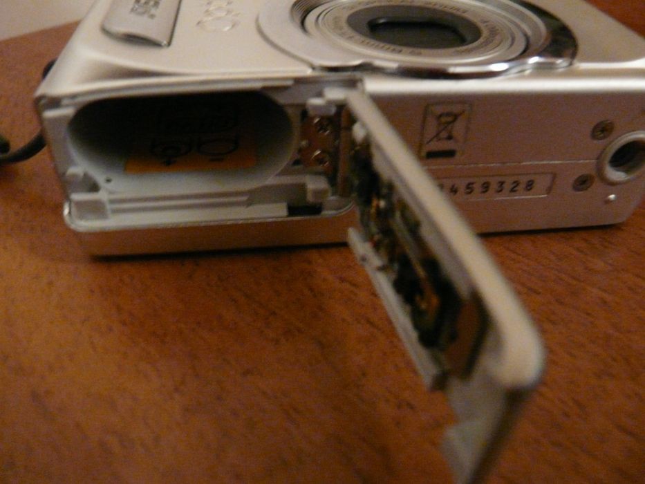 Цифровой фотоаппарат  Pentax  Optio S 45