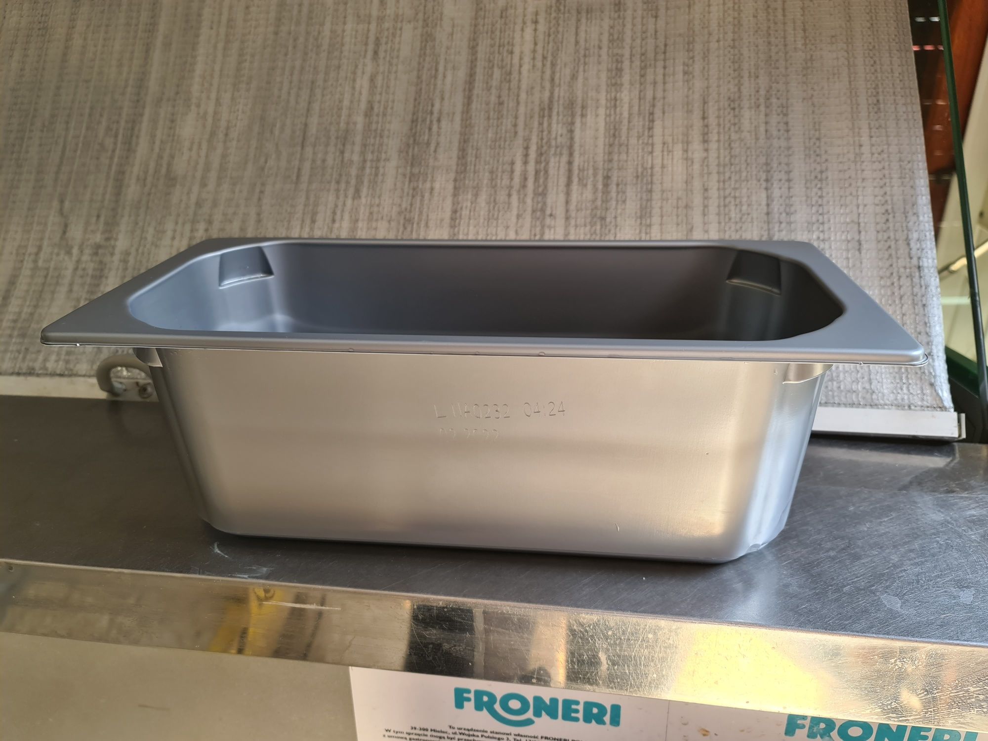 Kuwety po lodach 5L . Tylko odbiór osobisty.