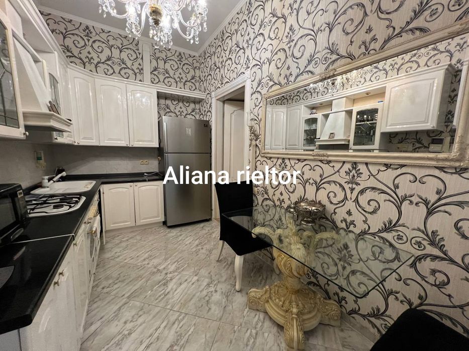 Сдам красивый дорогой  дом для мероприятий 10 ст.Фонтана