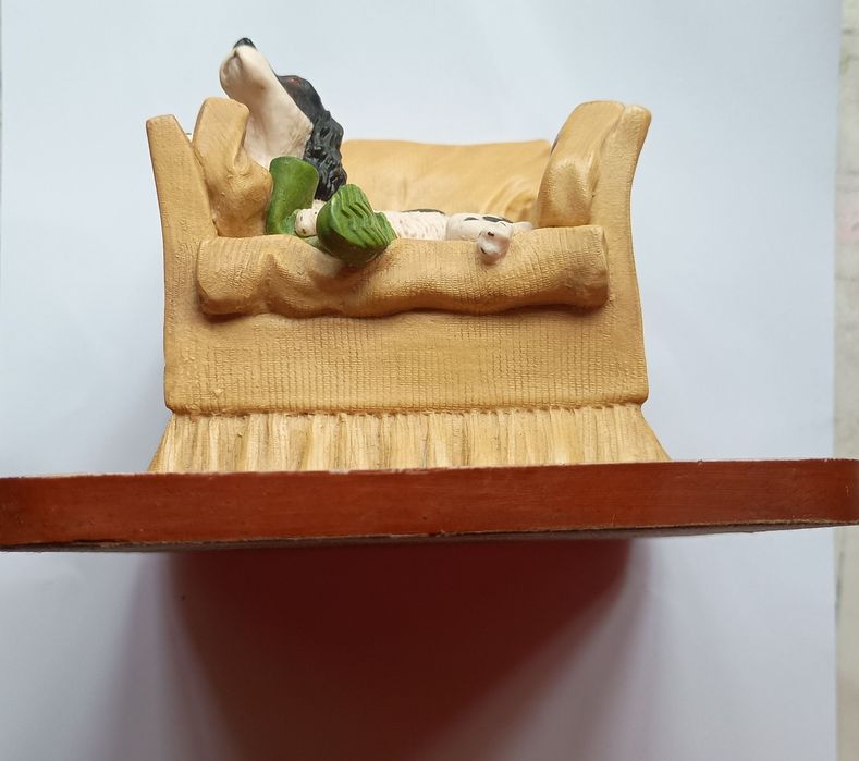 Статуетка Собака спаніель з черевиком