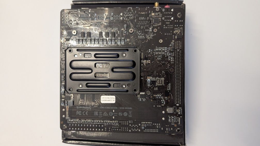 Gigabyte B650I AX (AM5, ITX)