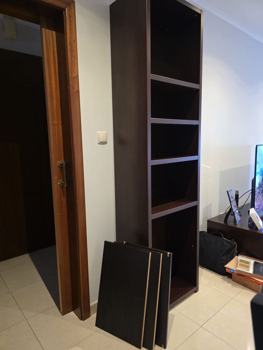 Estante usada mas em boas condiçoes!