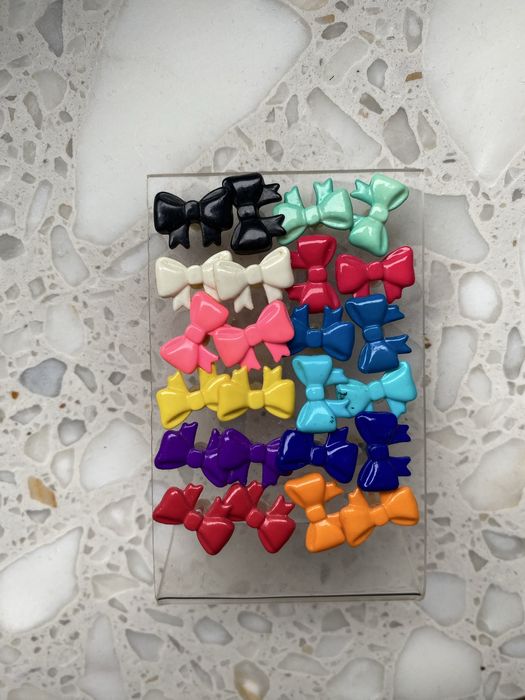 Kolczyki kokardki - 12 par