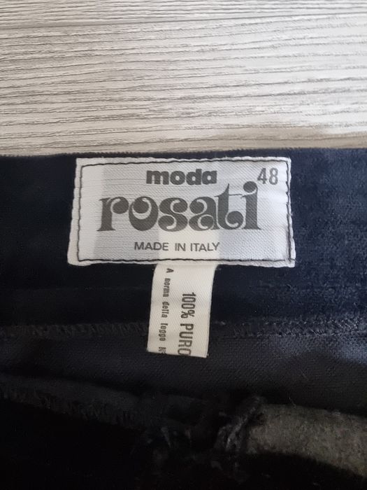 Piękna włoska spódnica