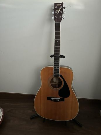 Guitarra yamaha acustica