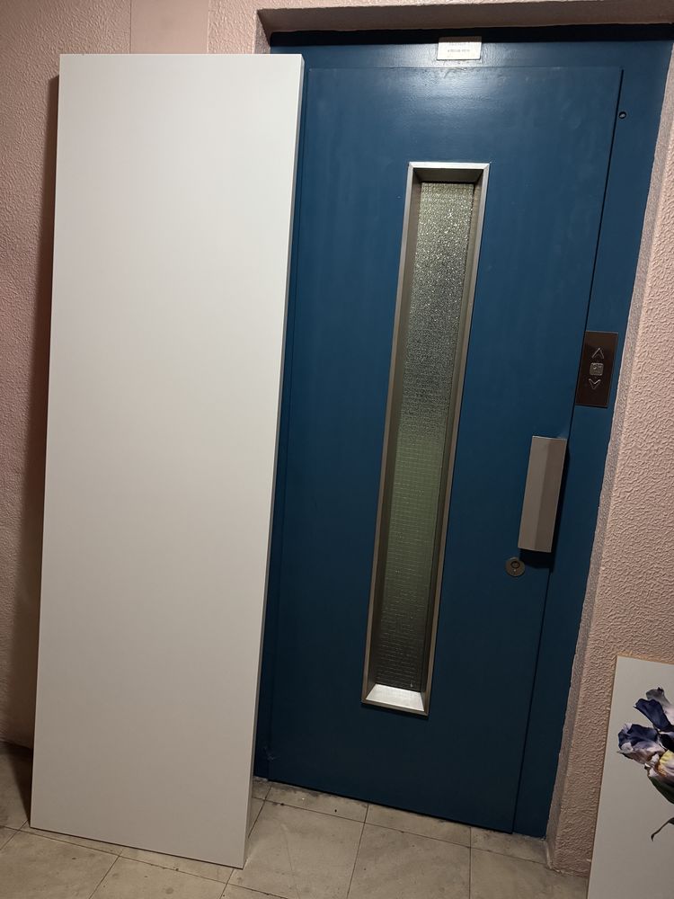 Mesa IKEA com pernas regulaveis