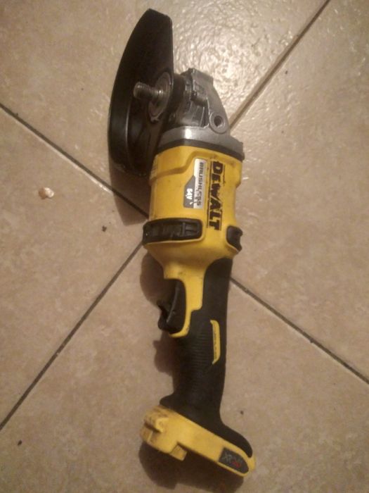 Dewolt szliferka 54velektronika  klucz udarowy