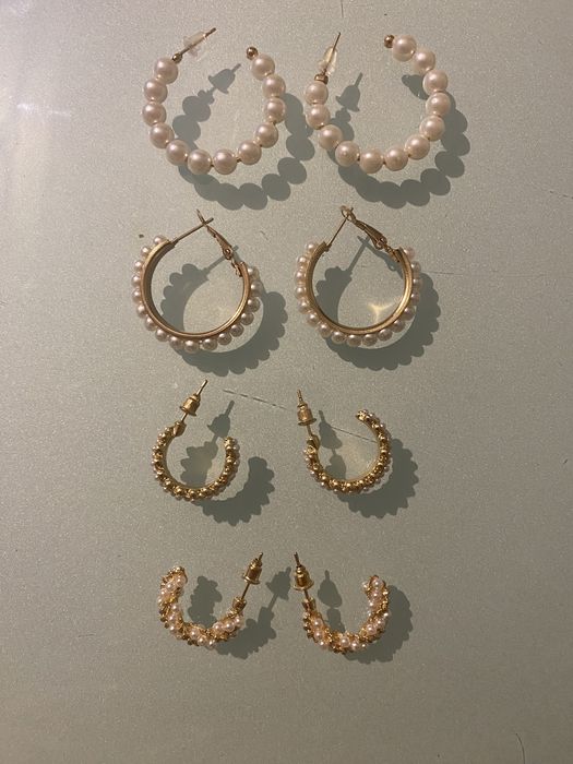 Brincos dourados