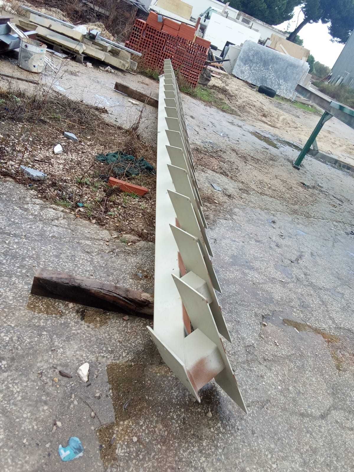 Escada em espinha nova
