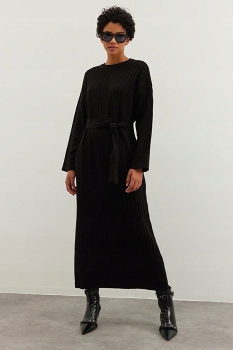 Trendyol 42 Xl Czarna Sukienka Dzianinowa Maxi H13947