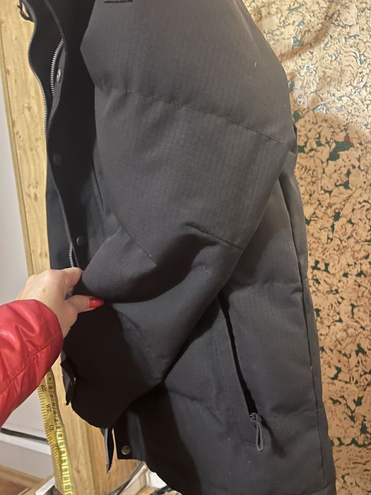 Куртка зимова  стильного бренду RIPCURL  тепла , вітронепродувна