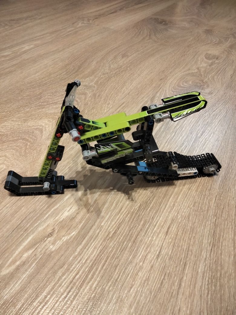 LEGO technic 42021