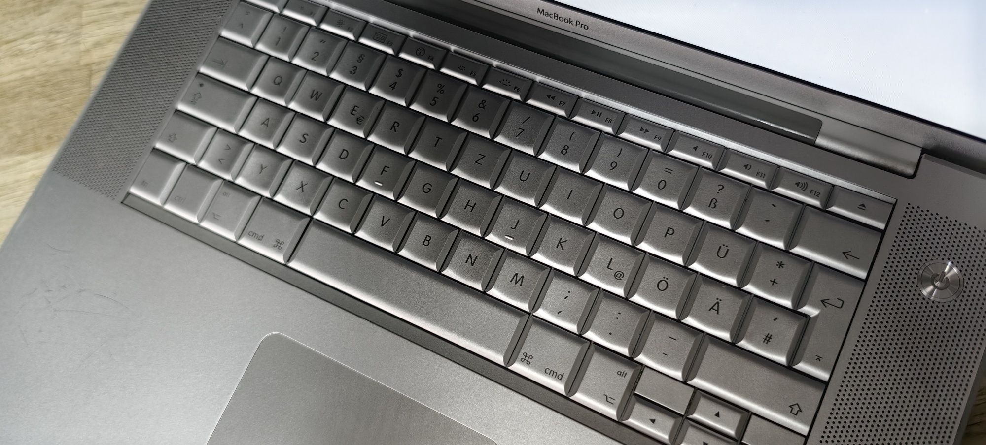 Ноутбук MacBook A1260/Core 2 Duo T9300/Ram 4Gb/HDD No