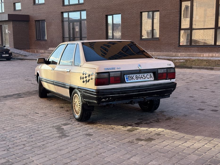 Рено 21 1986 року