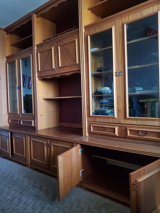 Мебель - стенка, 4 модуля по 90 см высота 2.26