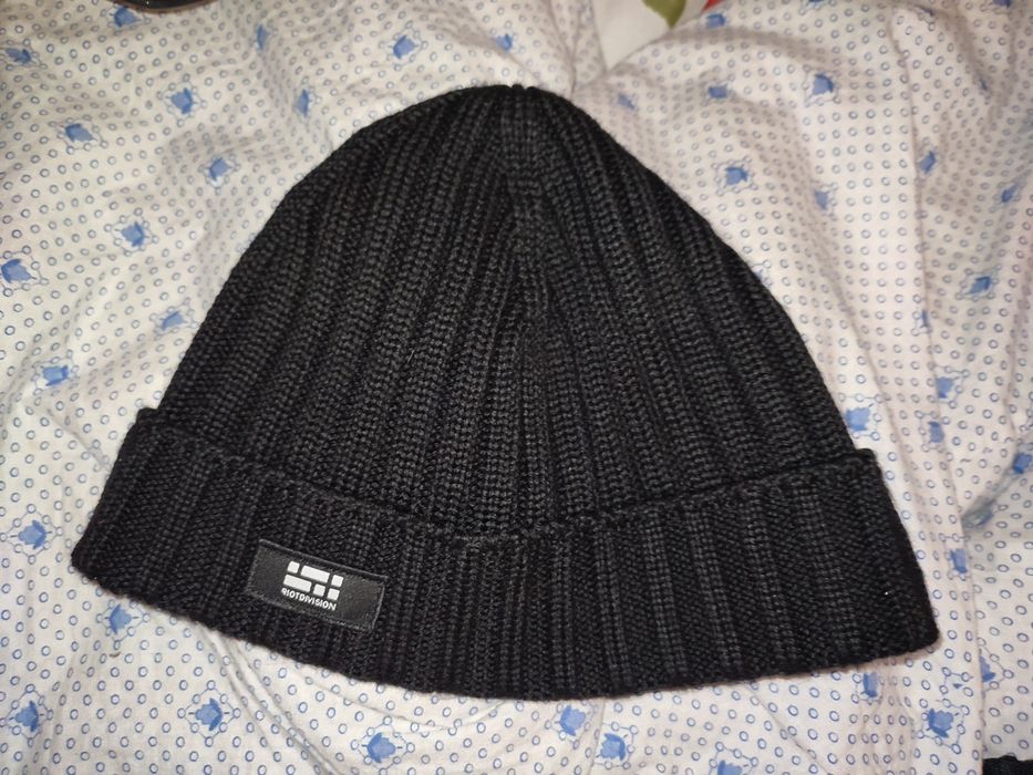 Шапка riot division black