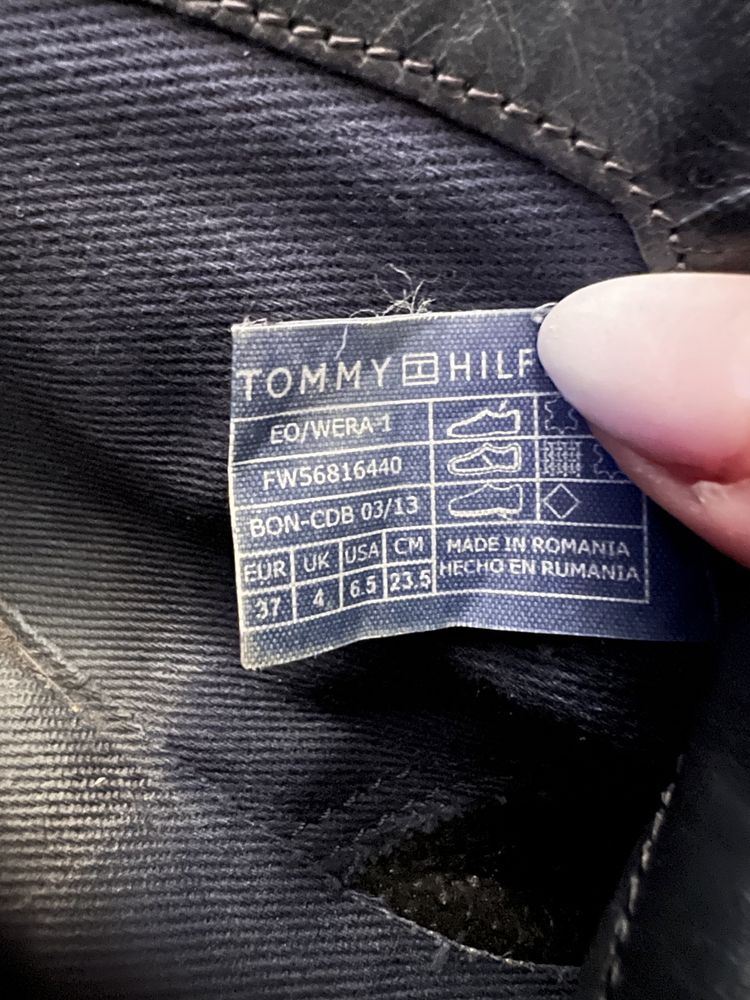 Damskie sznurowane buty skóra zamszowa Tommy Hilfiger rozmiar 37