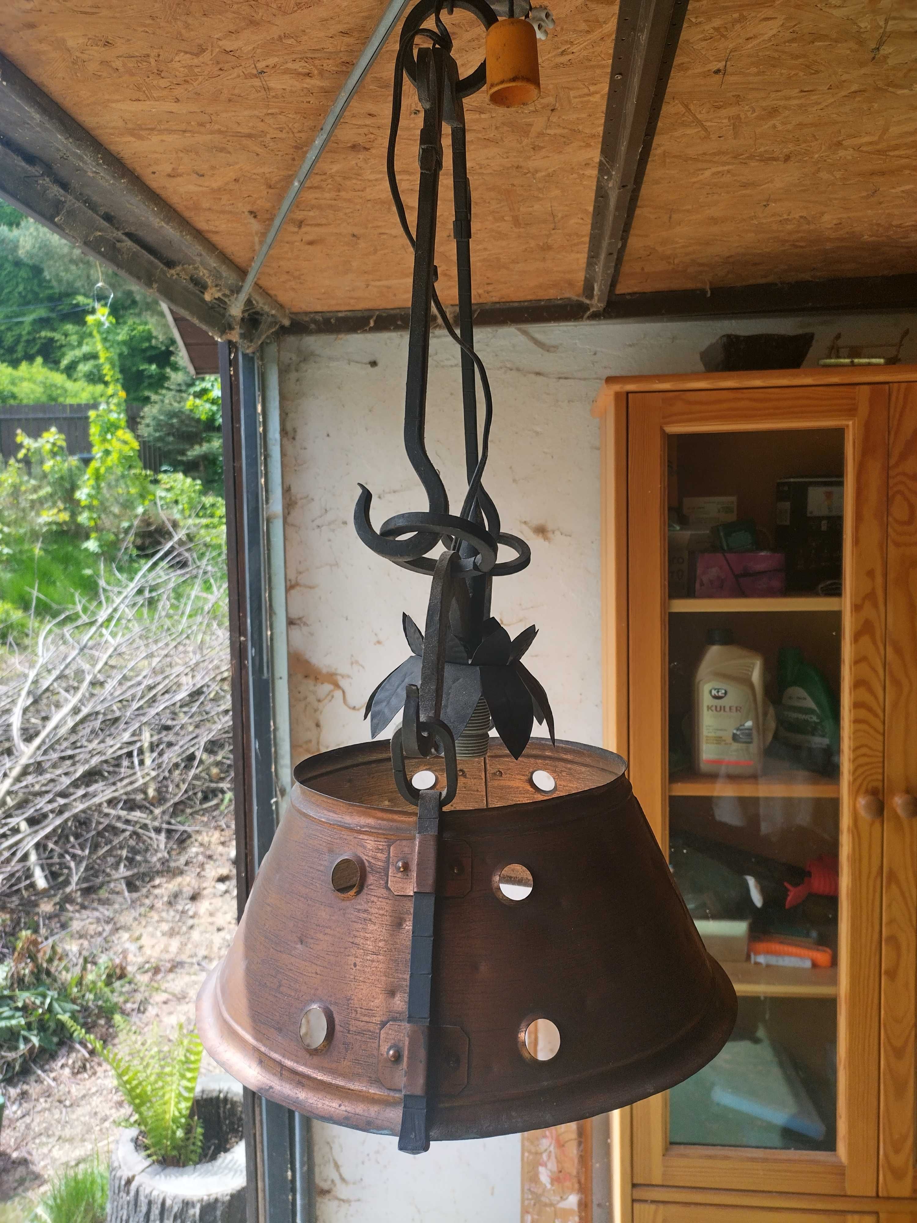lampa wisząca miedziany klosz rustykalna kute elementy loft
