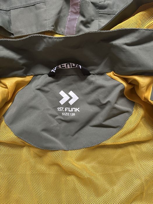 Вітрівка на хлопчика хакі